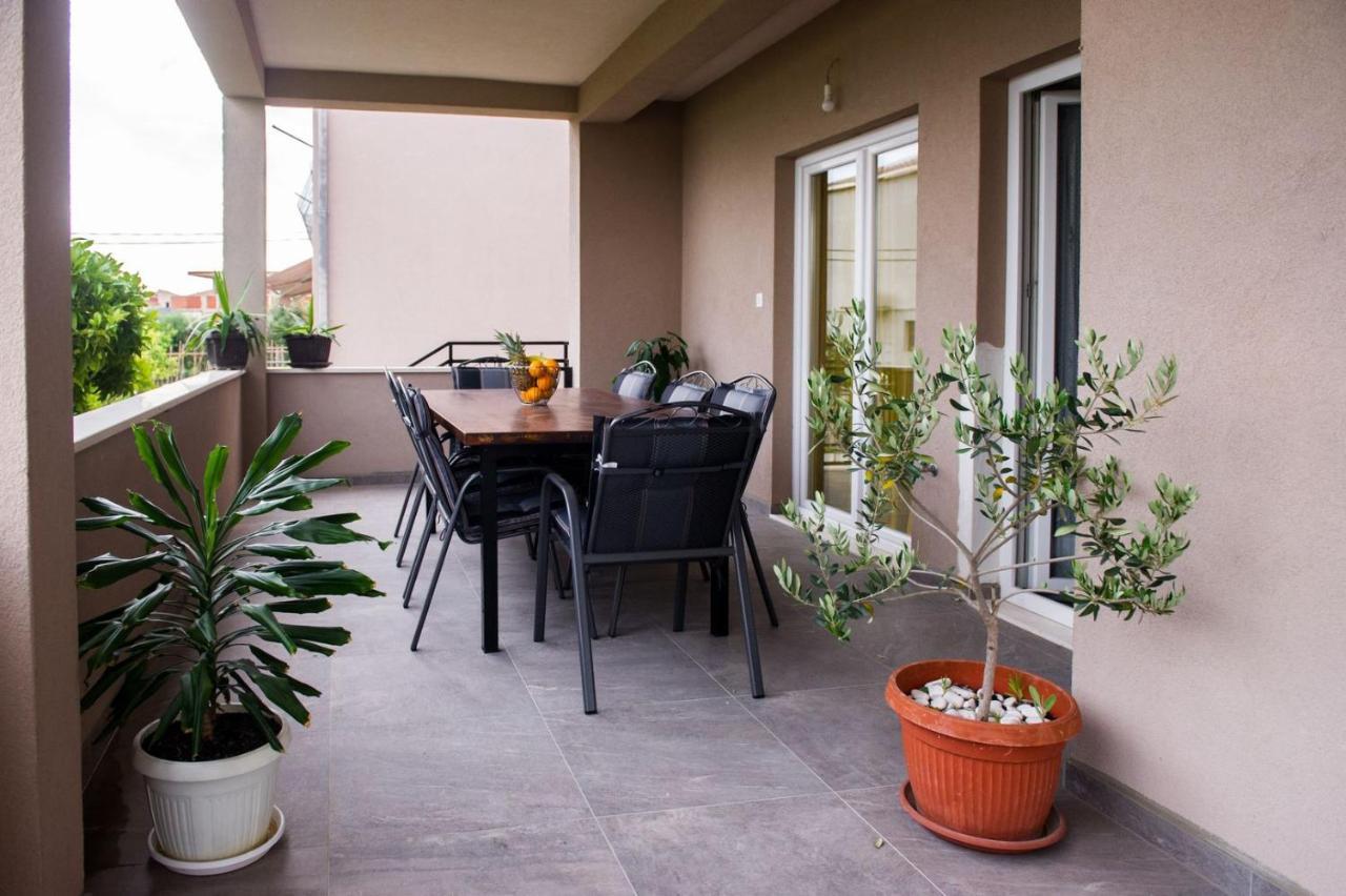 Apartment Lux Elba Kaštela Exteriér fotografie