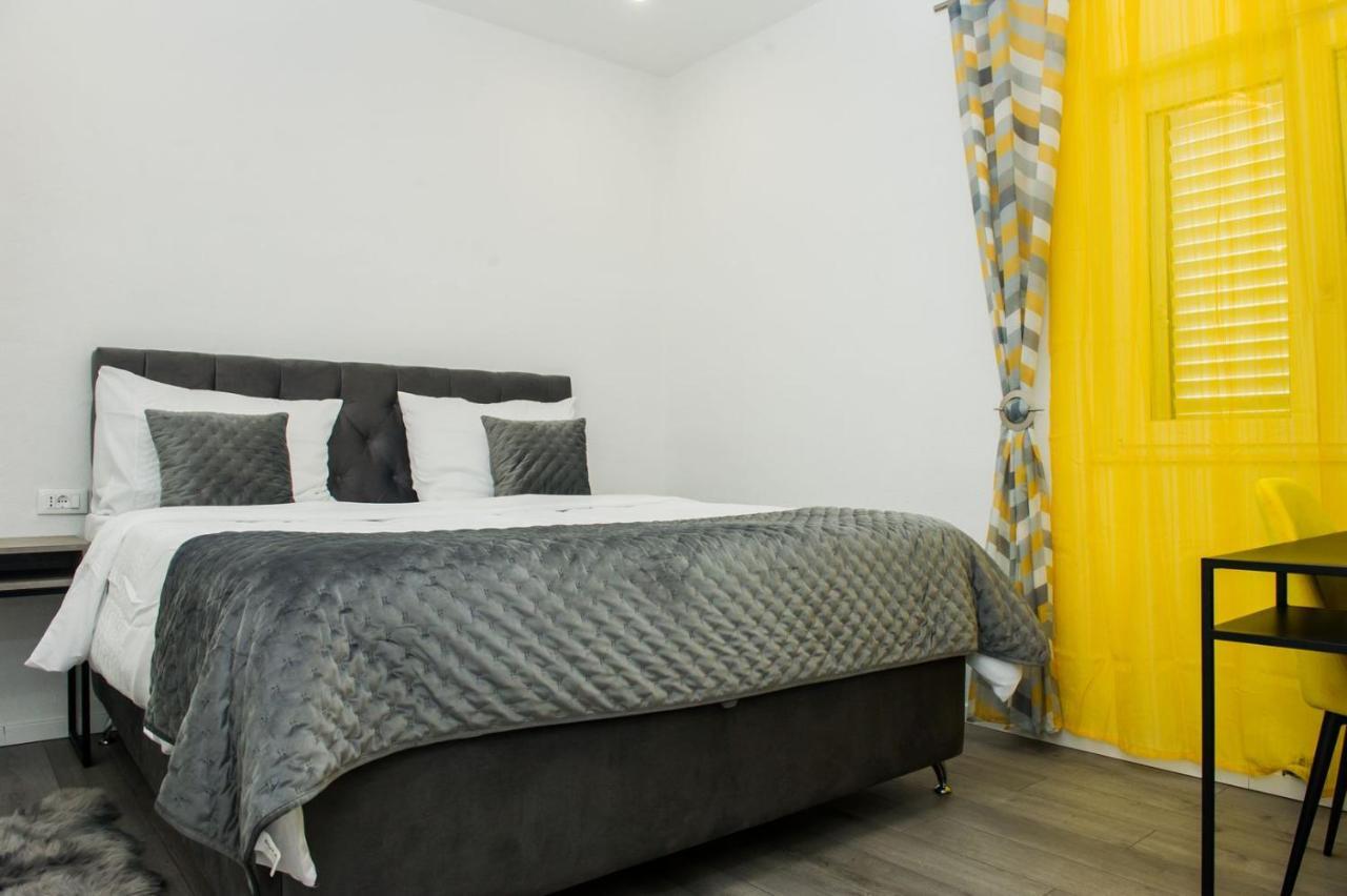 Apartment Lux Elba Kaštela Exteriér fotografie