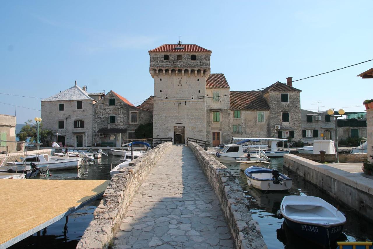 Apartment Lux Elba Kaštela Exteriér fotografie