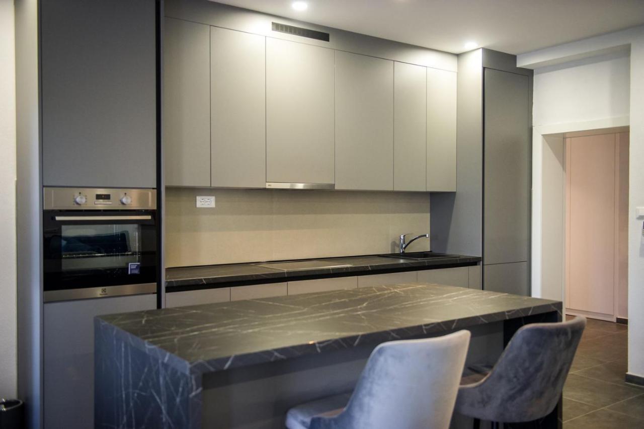 Apartment Lux Elba Kaštela Exteriér fotografie