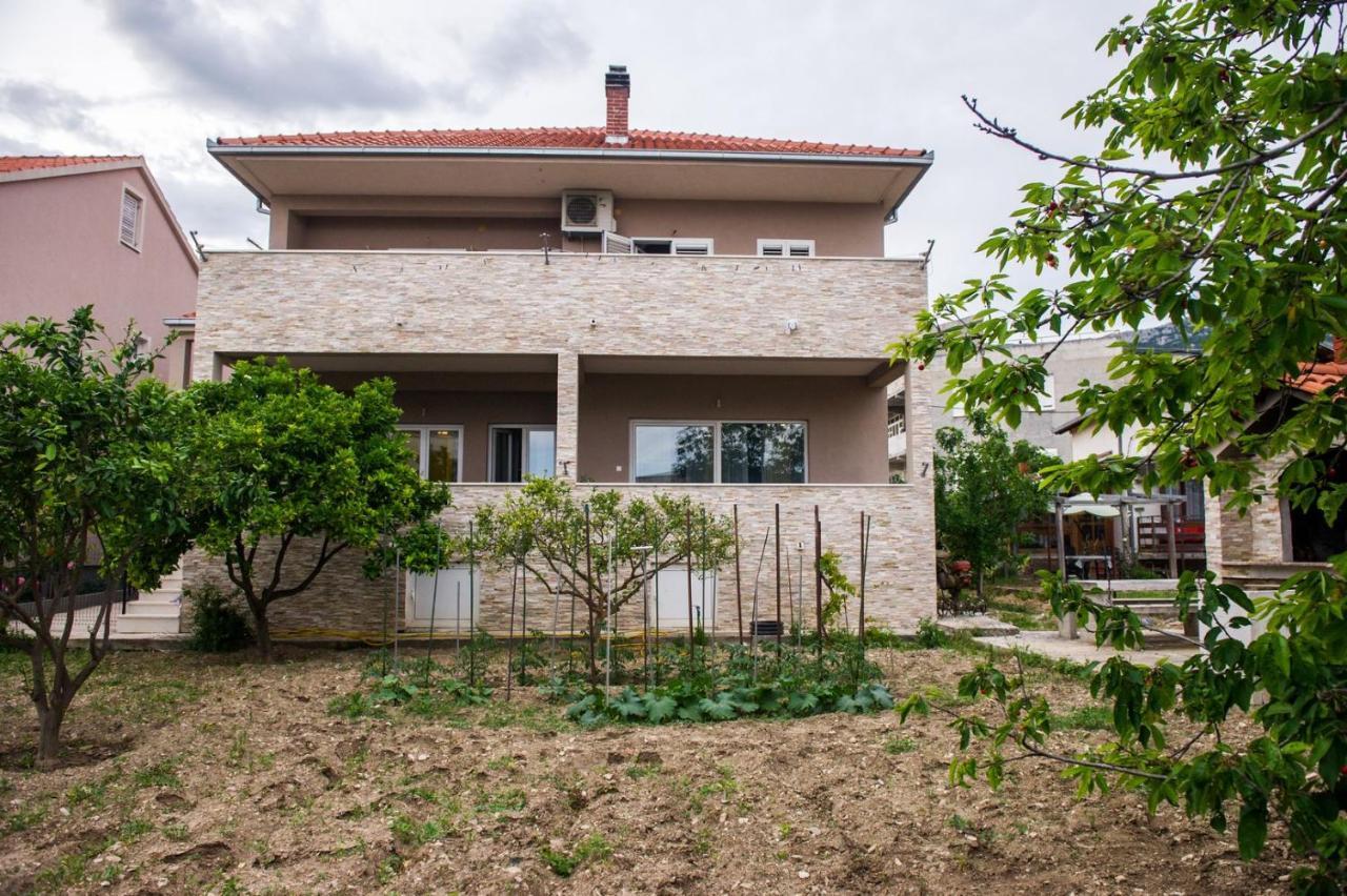Apartment Lux Elba Kaštela Exteriér fotografie