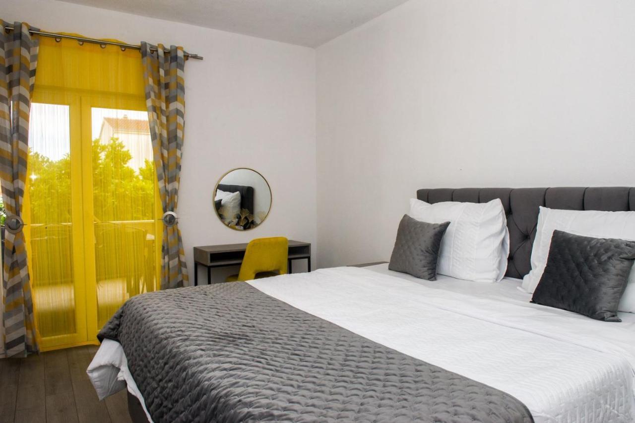 Apartment Lux Elba Kaštela Exteriér fotografie