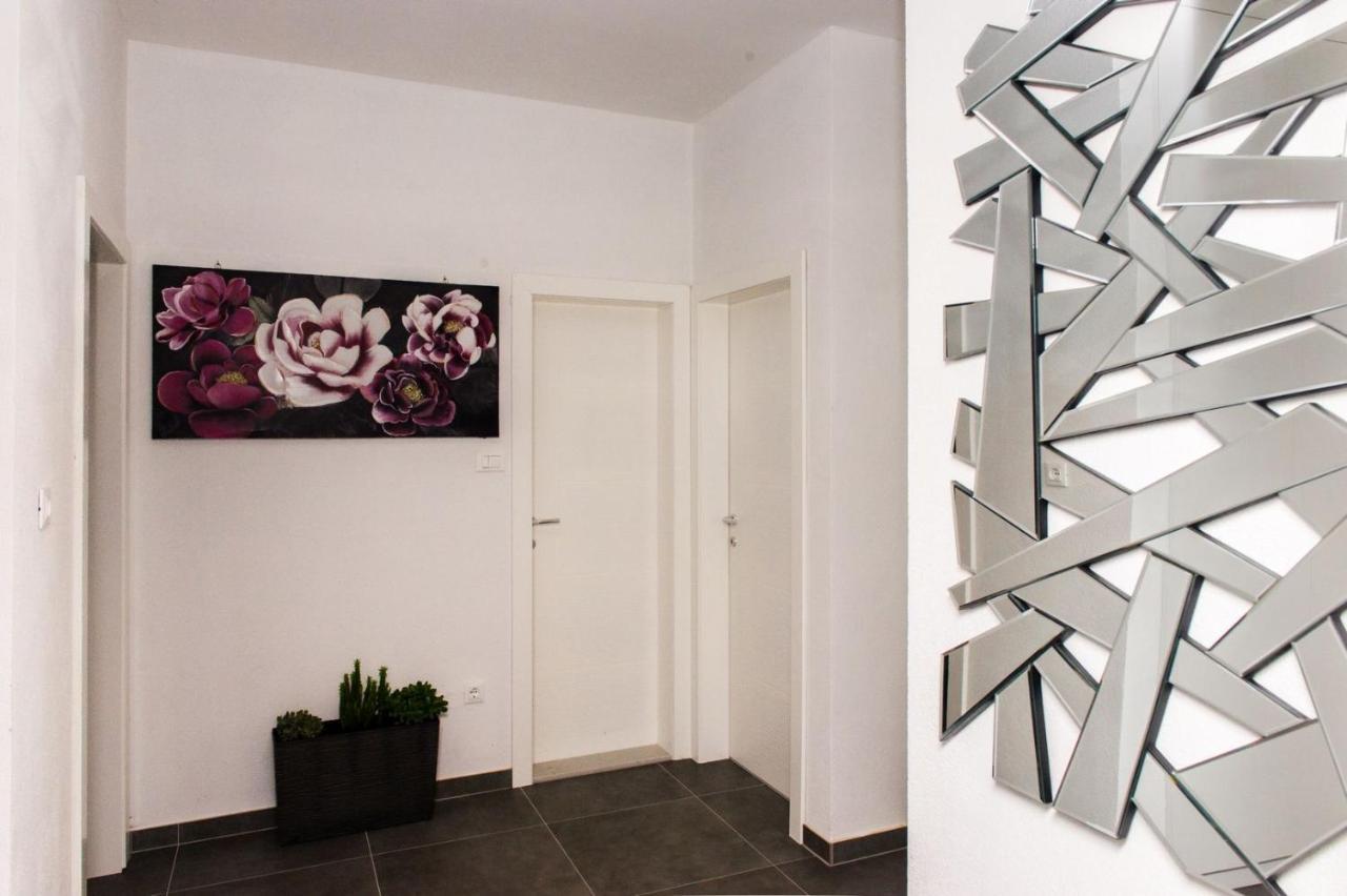 Apartment Lux Elba Kaštela Exteriér fotografie
