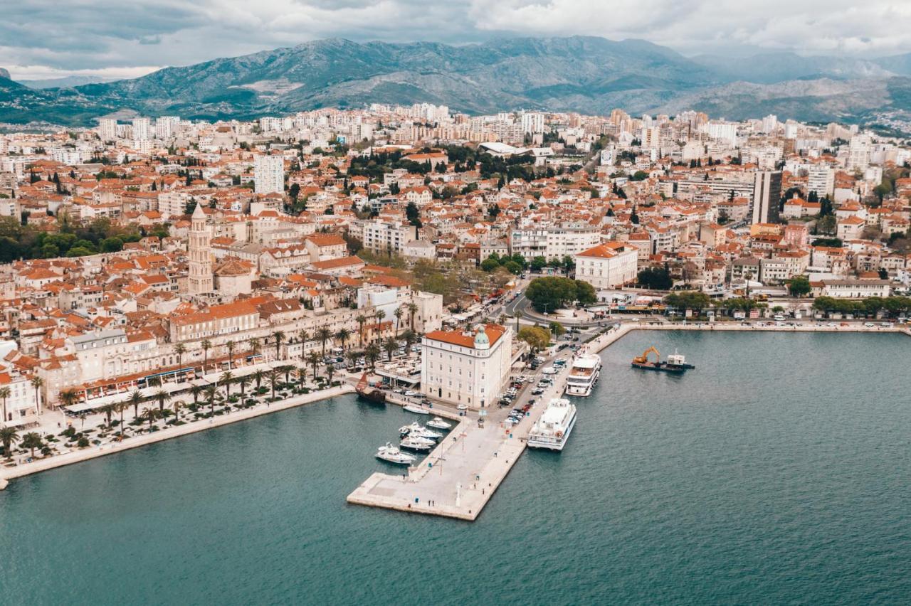 Apartment Lux Elba Kaštela Exteriér fotografie